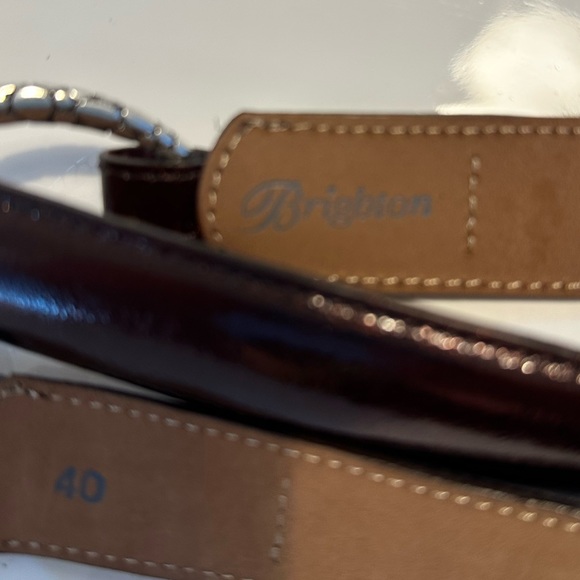 Upgrade Your Style with Brighton Bronze Leather Belt - Elegant & Versatile - Picture 4 of 7